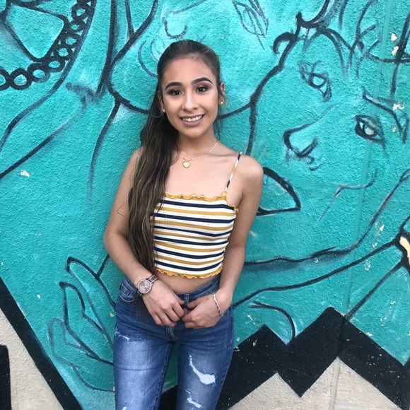 Top - Picture 2 of 2